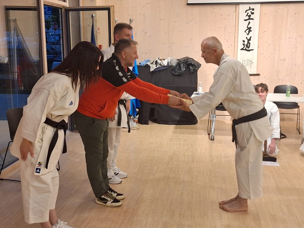 Celo življenski trening mojstra Jože Vrhunc.